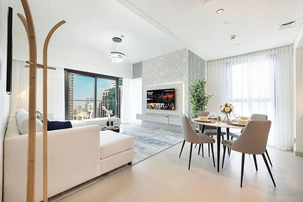 Tick - 2Br Burj Khalifa & Fountain Views Burj Crown Apartment Dubai