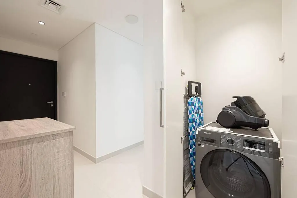 Tick - 2Br Burj Khalifa & Fountain Views Burj Crown Apartment Dubai