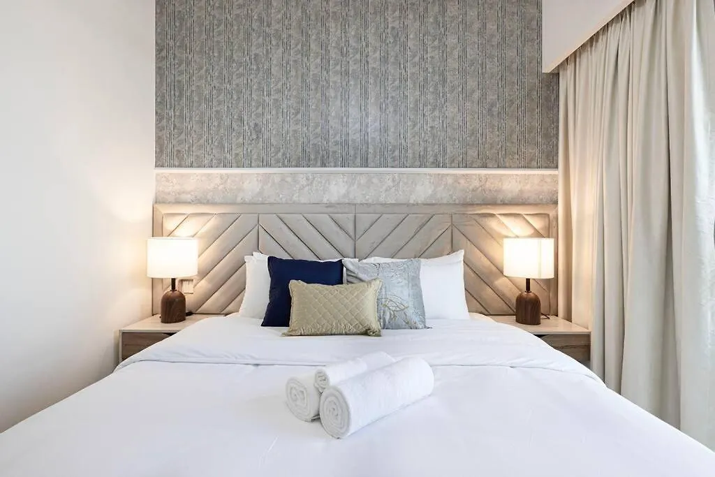Tick - 2Br Burj Khalifa & Fountain Views Burj Crown Apartment Dubai